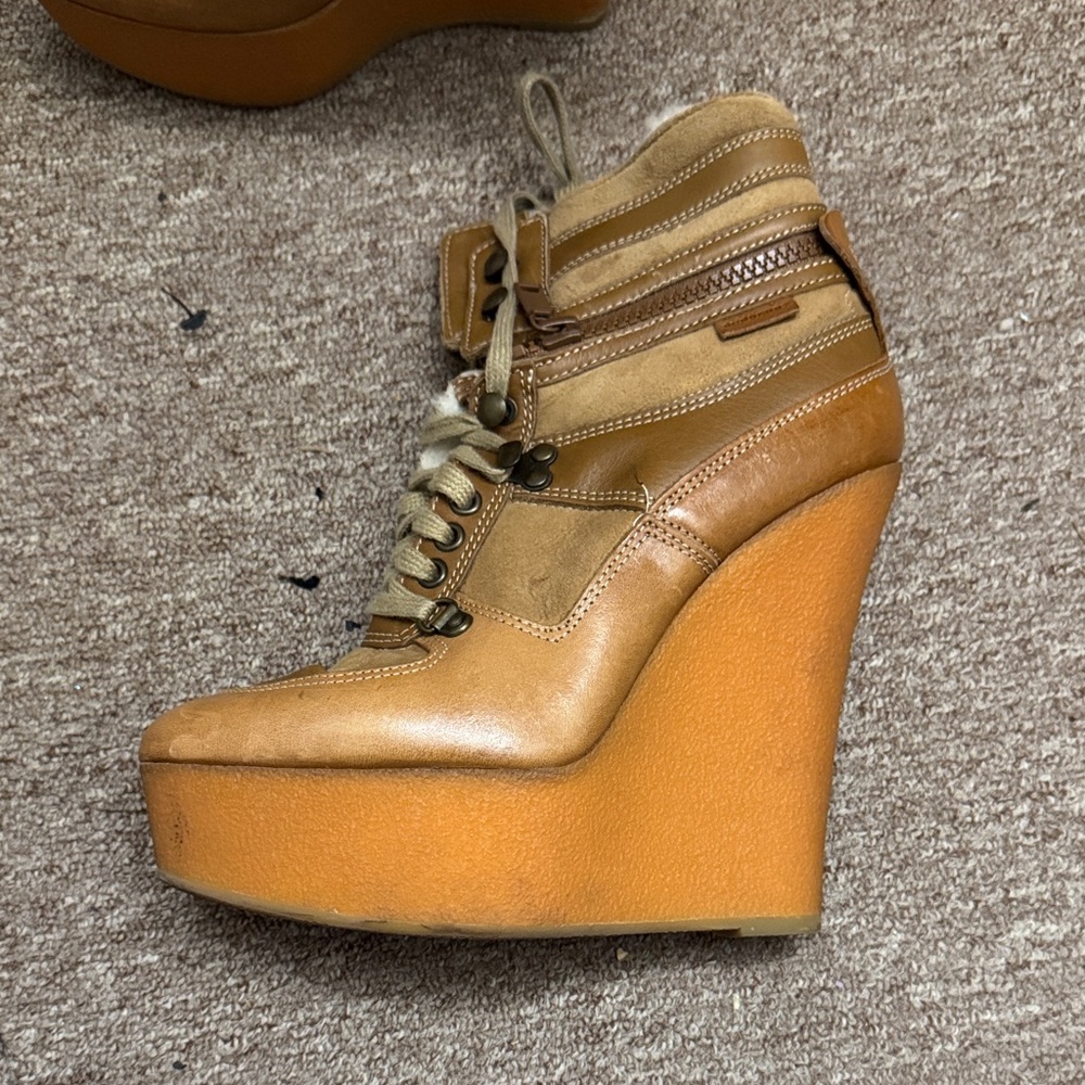 Burberry Tayport platform wedge leather shearling lined ankle boot 38